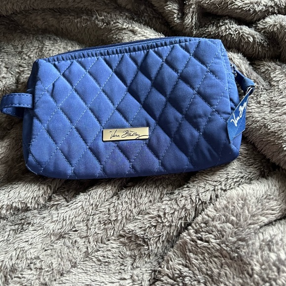 NWOT Small Vera Bradley Makeup Bag - Picture 1 of 3